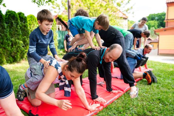 Vzdělávali jsme dospělé s dětmi v ZŠ MNIŠÍ